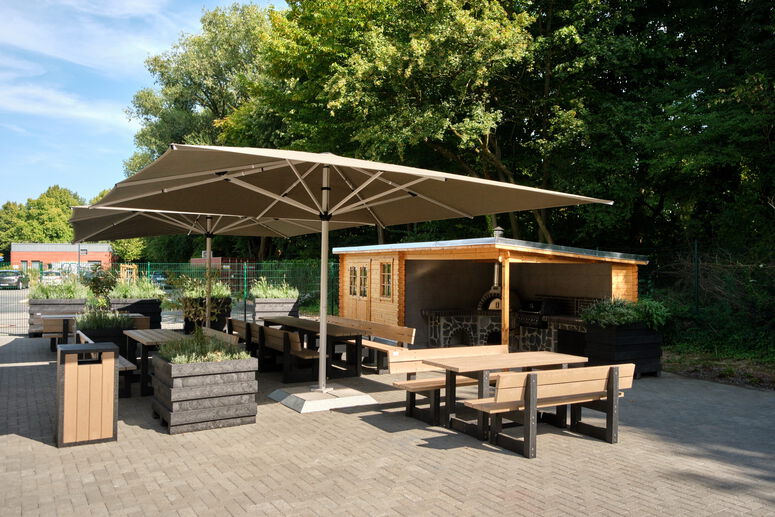 "AFbJ_Außenbereich02.jpg"